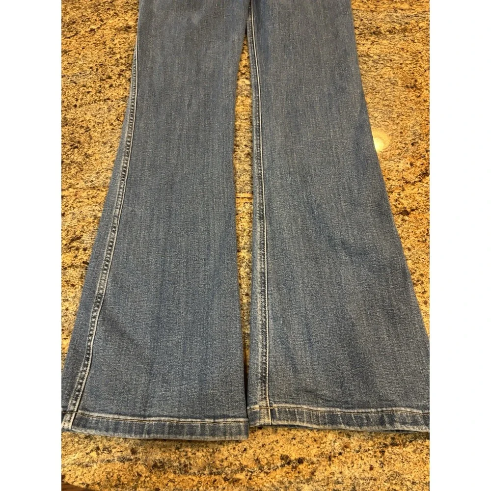 GAP High Rise 70s Flare Jeans Light Wash Distressed Size 8 Tall 28
